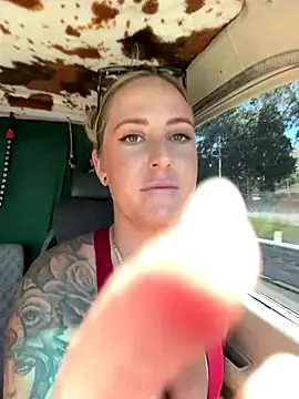 OdetteDelane online show from 11/20/25, 03:39