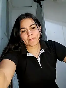 Snapshot of Llizxxy chatting on 02/25/26, 04:22 Llizxxy online show from 02/25/26, 04:22