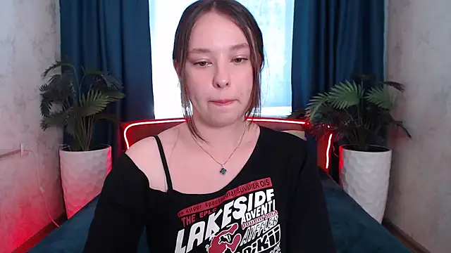 Snapshot of PureLedy chatting on 06/05/26, 06:52 PureLedy online show from 06/05/26, 06:52