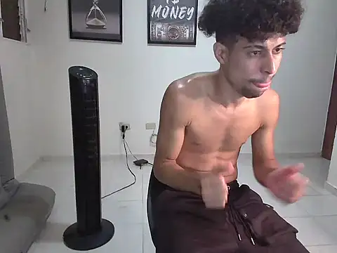 Dollarhot30 online show from 02/01/26, 07:29