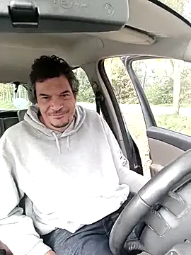 twitshe online show from 10/15/25, 09:42