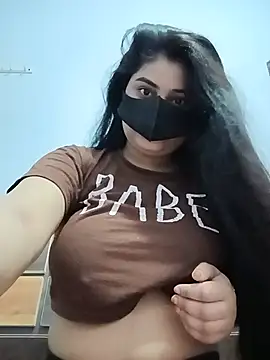 Snapshot of Hot-Soniya733 chatting on 06/19/26, 12:48 Hot-Soniya733 online show from 06/19/26, 12:48