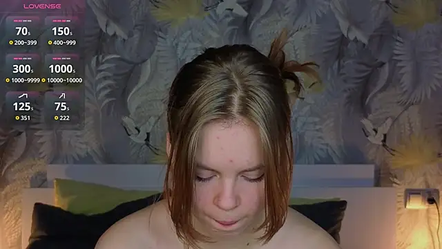 Snapshot of JulietteRain chatting on 10/25/25, 04:46 JulietteRain online show from 10/25/25, 04:46