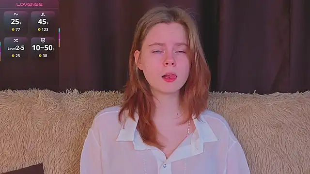 Snapshot of JulietteRain chatting on 12/03/25, 05:22 JulietteRain online show from 12/03/25, 05:22