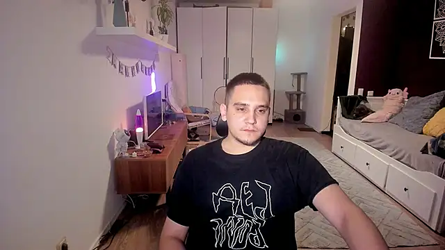 Snapshot of Bear_Beer130 chatting on 11/10/25, 04:28 Bear Beer130 online show from 11/10/25, 04:28