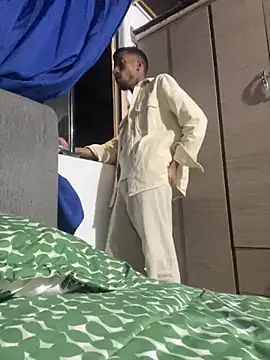 leinad or97 online show from 09/30/25, 03:11