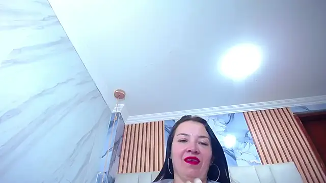 CharlotteSchmidtt online show from 01/08/26, 11:23