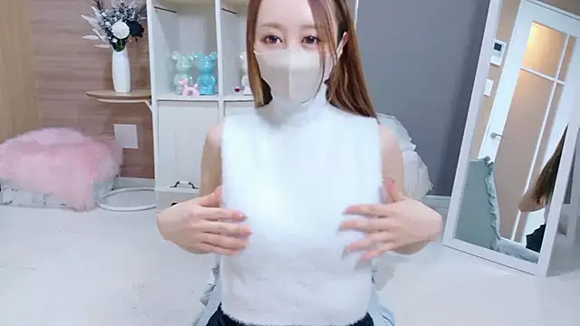 Snapshot of Xoxo__RUKA__xoxO chatting on 09/24/25, 12:41 Xoxo  RUKA  xoxO online show from 09/24/25, 12:41