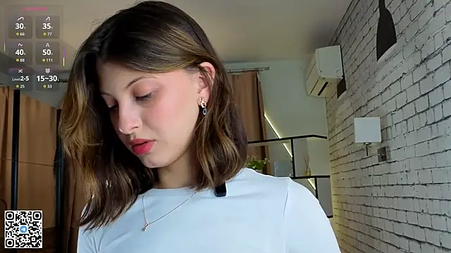 LorinaMaffitt online show from 10/05/25, 06:50