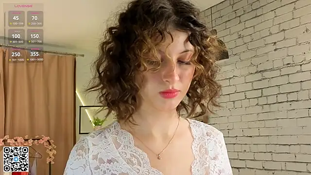 LorinaMaffitt online show from 10/15/25, 07:14