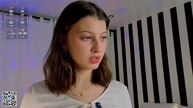 LorinaMaffitt online show from 11/16/25, 06:13