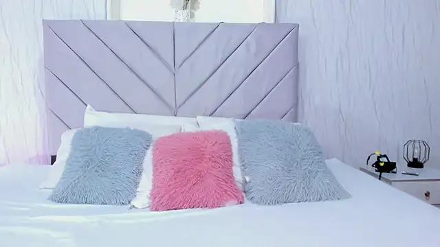 Victoria Guzman online show from 02/09/26, 04:22