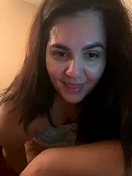 Snapshot of xstreyitaa chatting on 11/04/25, 05:28 xstreyitaa online show from 11/04/25, 05:28