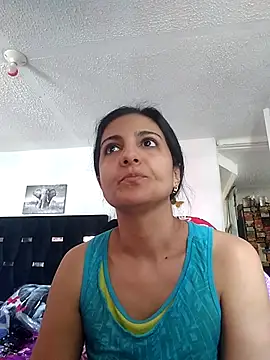 Snapshot of BasmaHernandez chatting on 07/24/26, 02:37 BasmaHernandez online show from 07/24/26, 02:37