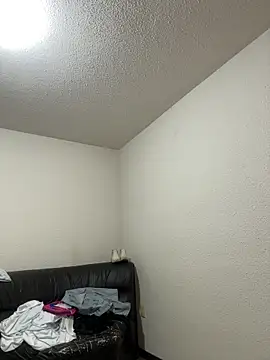 Maxtaylor18 online show from 11/20/25, 02:34