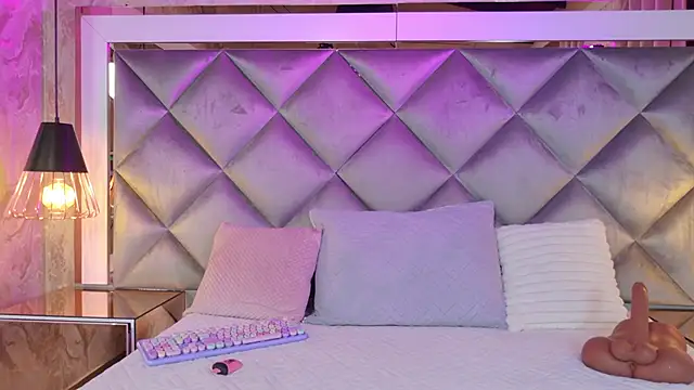 gemma sm online show from 12/16/25, 03:11