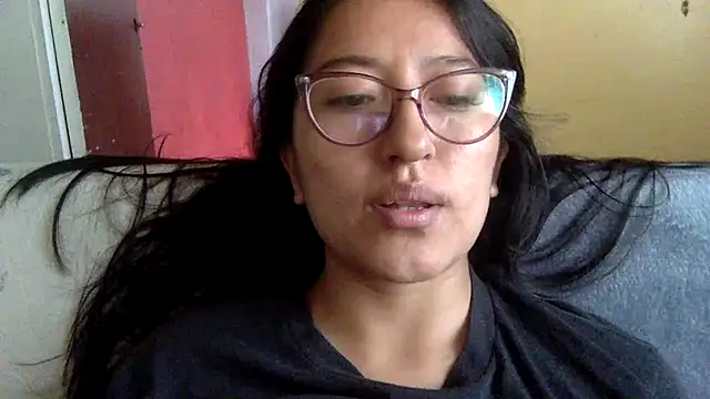 Snapshot of AlbyberCH chatting on 11/23/25, 04:29 AlbyberCH online show from 11/23/25, 04:29