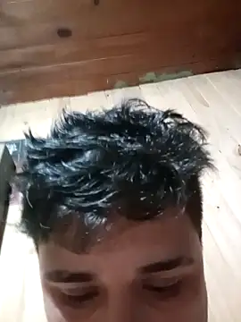 Snapshot of mizae chatting on 10/05/25, 04:11 mizae online show from 10/05/25, 04:11