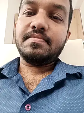 Snapshot of VJ17 chatting on 09/27/25, 07:46 VJ17 online show from 09/27/25, 07:46