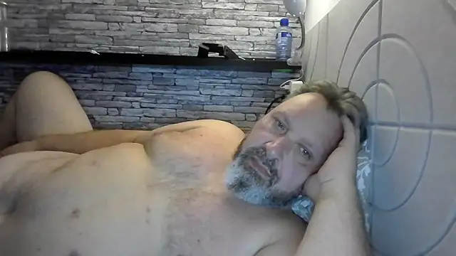Snapshot of BigMan738@xh chatting on 05/21/26, 10:39 BigMan738xh online show from 05/21/26, 10:39