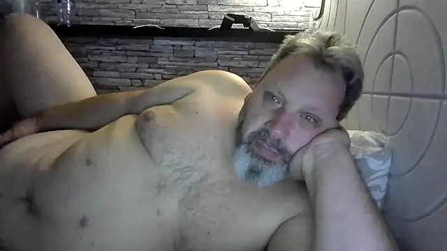 Snapshot of BigMan738@xh chatting on 05/22/26, 10:37 BigMan738xh online show from 05/22/26, 10:37
