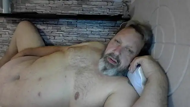 Snapshot of BigMan738@xh chatting on 06/30/26, 10:33 BigMan738xh online show from 06/30/26, 10:33