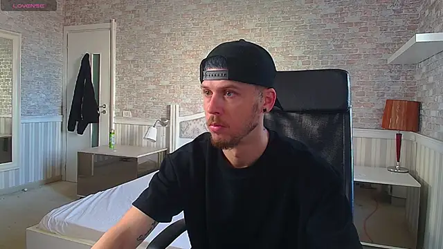 JonahShaw online show from 05/24/26, 04:50