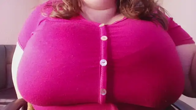 Snapshot of _Emily_rosee_ chatting on 11/12/25, 11:10 Emily rosee online show from 11/12/25, 11:10