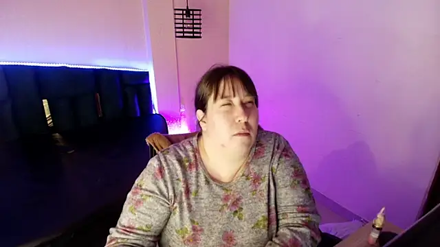 Snapshot of _Emily_rosee_ chatting on 12/01/25, 11:26 Emily rosee online show from 12/01/25, 11:26