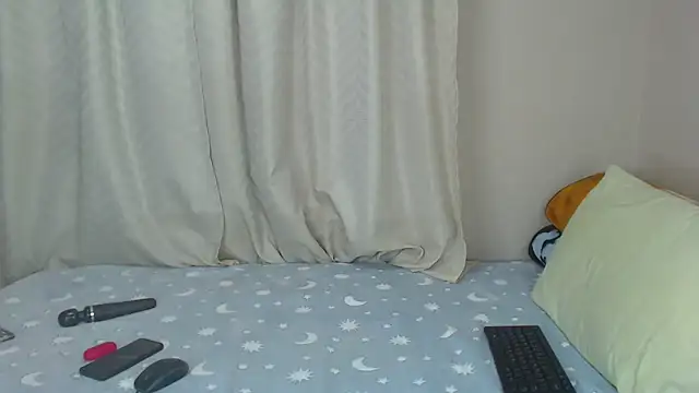 Snapshot of Sexychrista chatting on 09/17/25, 04:19 Sexychrista online show from 09/17/25, 04:19