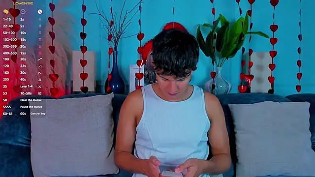 Leo Savage  online show from 02/13/26, 03:46