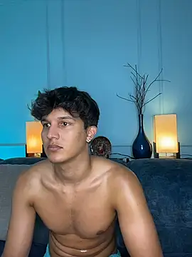 Leo Savage  online show from 03/27/26, 08:26