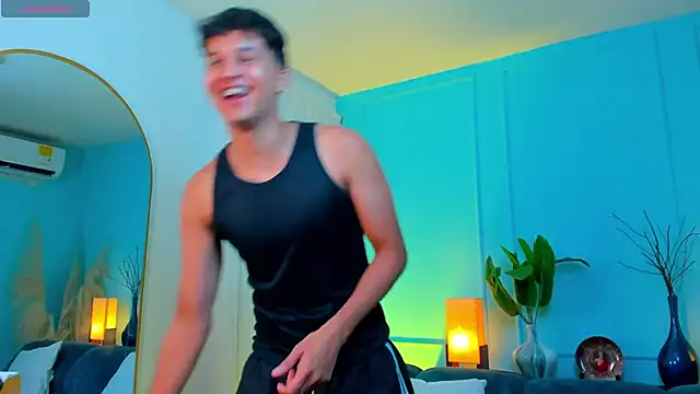 Leo Savage  online show from 04/18/26, 04:27