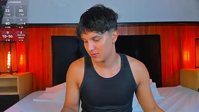 Leo Savage  online show from 04/24/26, 03:09