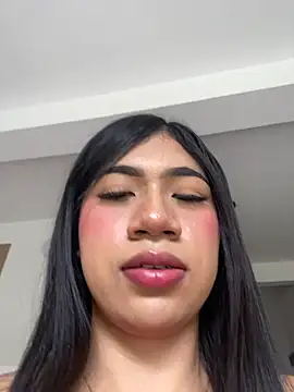 Snapshot of LiaSaenz27 chatting on 10/07/25, 03:09 LiaSaenz27 online show from 10/07/25, 03:09