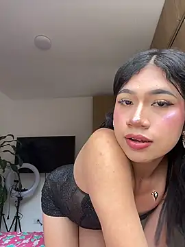 Snapshot of LiaSaenz27 chatting on 10/14/25, 02:51 LiaSaenz27 online show from 10/14/25, 02:51