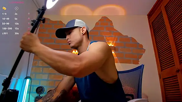 Snapshot of Alexander_ferre chatting on 09/12/25, 01:33 Alexander ferre online show from 09/12/25, 01:33