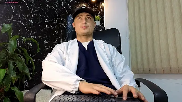 Alexander ferre online show from 02/26/26, 11:42