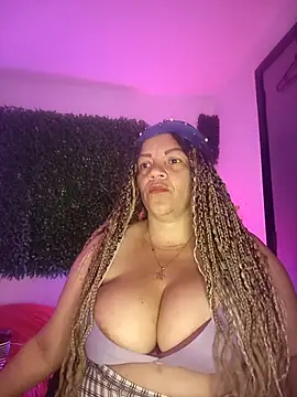 Eva Luxei online show from 10/21/25, 12:06