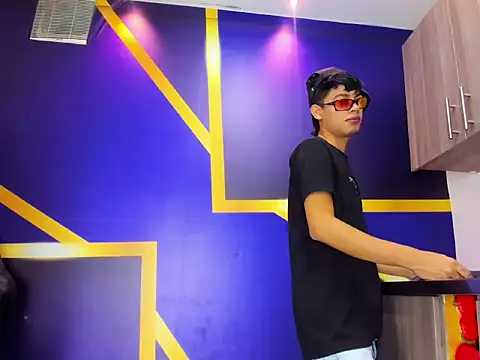 Snapshot of gustavo_saaled19_ chatting on 09/14/25, 07:57 gustavo saaled19 online show from 09/14/25, 07:57