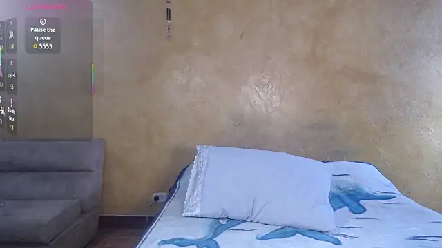 Snapshot of LilyQueen_cg chatting on 01/15/26, 06:00 LilyQueen cg online show from 01/15/26, 06:00