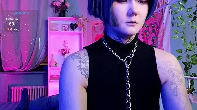 GothXRaven online show from 11/30/25, 04:22