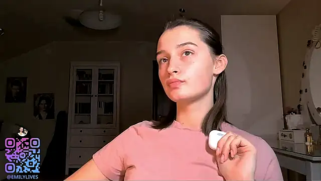 Snapshot of DarlineBrustera chatting on 11/27/25, 02:19 DarlineBrustera online show from 11/27/25, 02:19