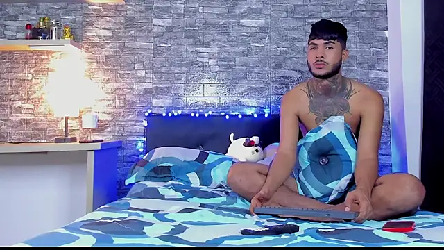 Snapshot of Theimperialboys_ chatting on 02/21/26, 05:08 Theimperialboys online show from 02/21/26, 05:08