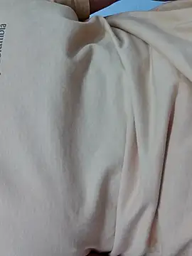 Snapshot of pollon621 chatting on 02/01/26, 04:05 pollon621 online show from 02/01/26, 04:05