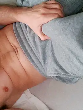 Snapshot of pollon621 chatting on 02/22/26, 05:55 pollon621 online show from 02/22/26, 05:55