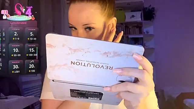 PandaFluff online show from 09/22/25, 05:15