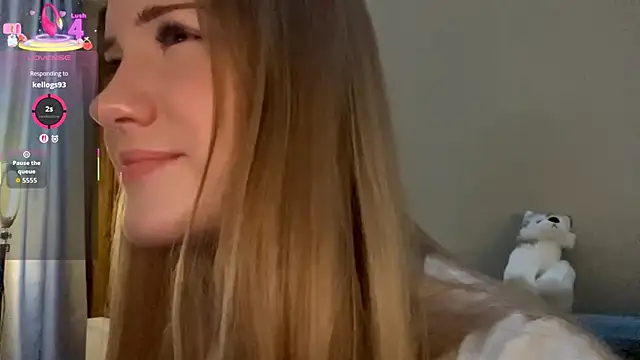 PandaFluff online show from 11/02/25, 04:31