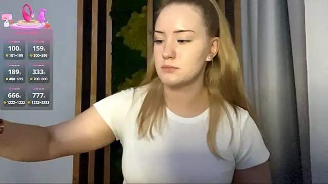 PandaFluff online show from 11/12/25, 04:40