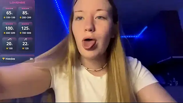 PandaFluff online show from 03/27/26, 05:34